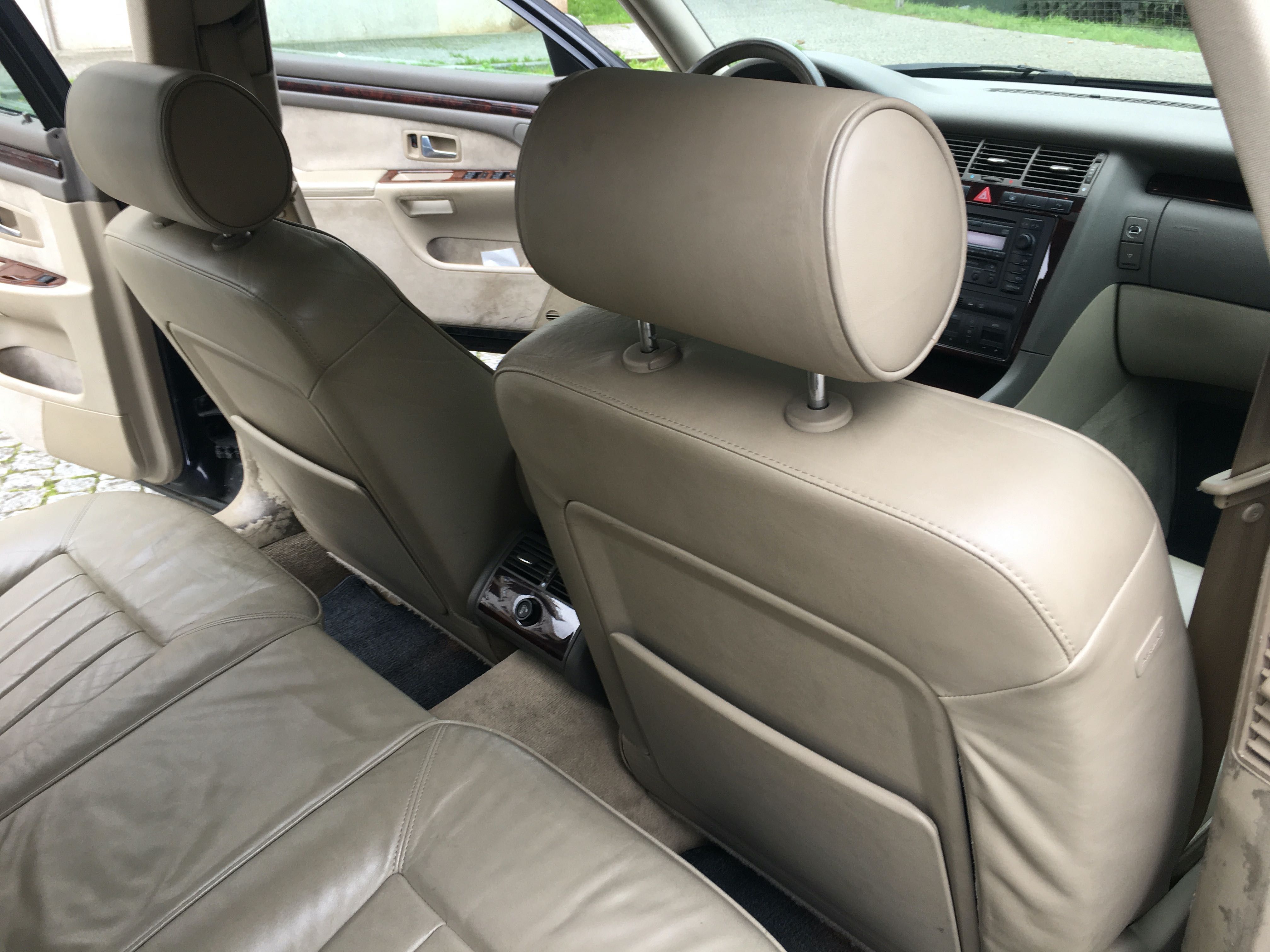 Audi A8 2.5 Tdi. (Único Dono)