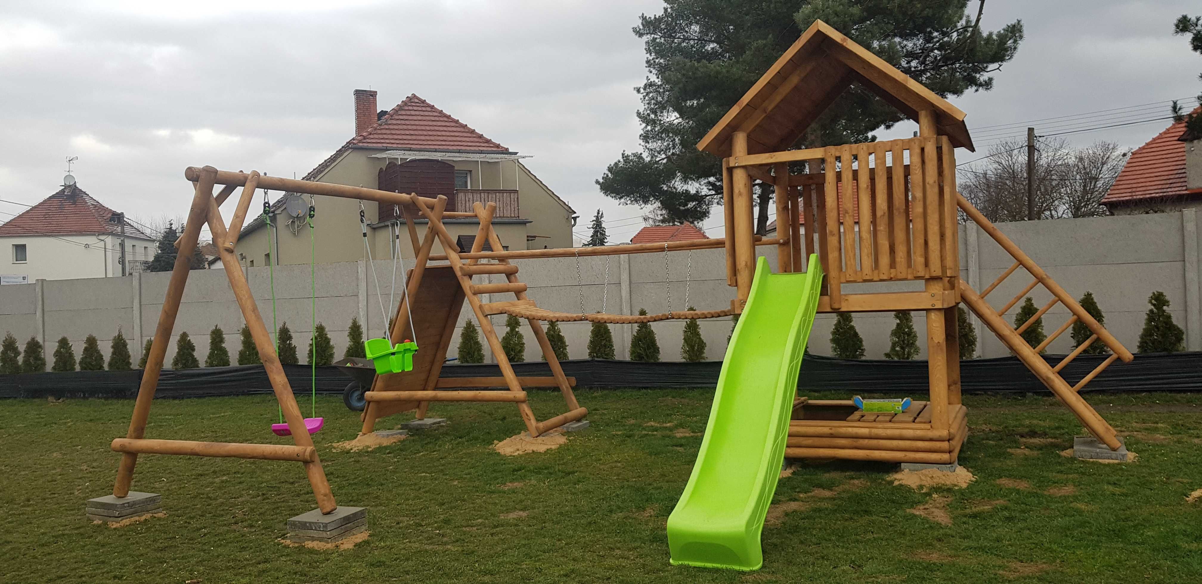 Domek dla dziecka plac zabaw huśtawka zjeżdżalnia ścianka piaskownica