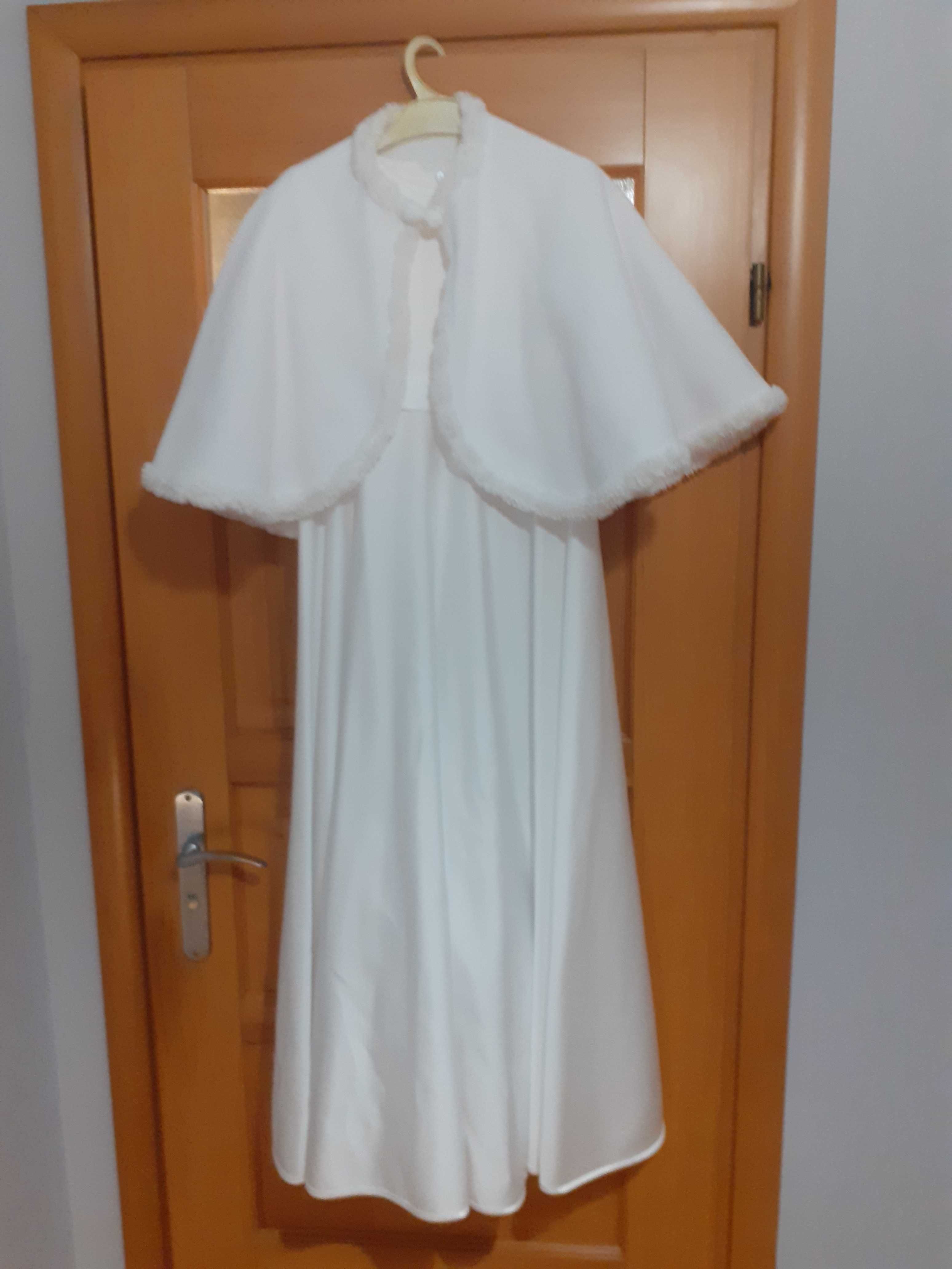 Sukienka komunijna z bolerkiem używana i wianek