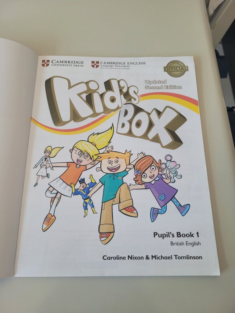 Kid's Box 1-  Manual de Inglês/ Cambridge