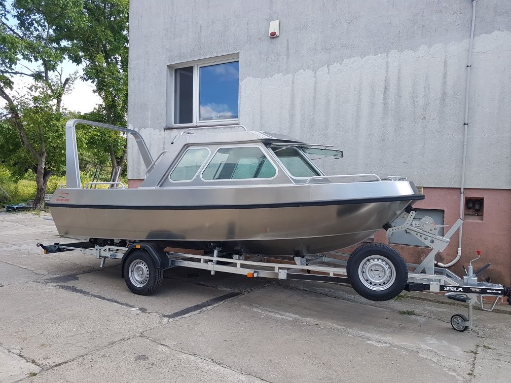 Łódź łódka aluminiowa firmy Gomar