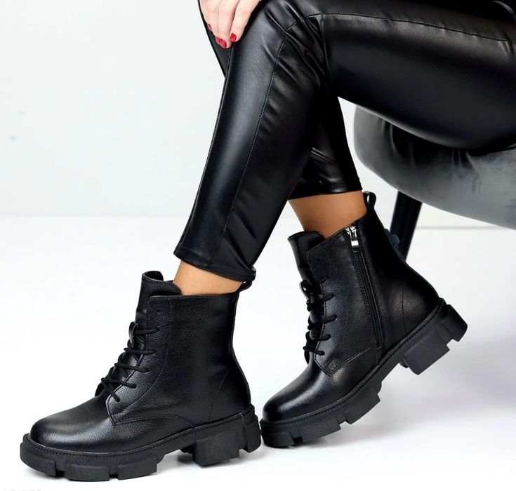 Акція Жіночі черевики ботинки зимові шкіряні чорні