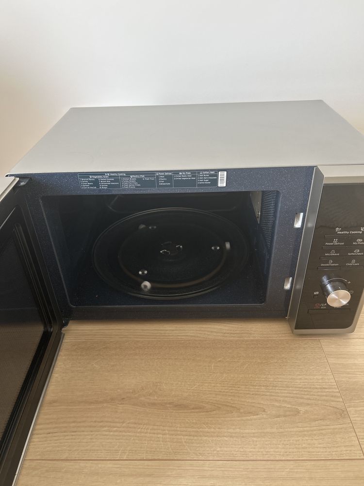 Micro-ondas Samsung MS2BF303TAS – 23 litros – Excelente estado