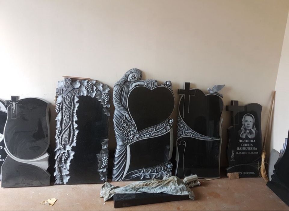 Гранітні пам’ятники від виробника різноі складності