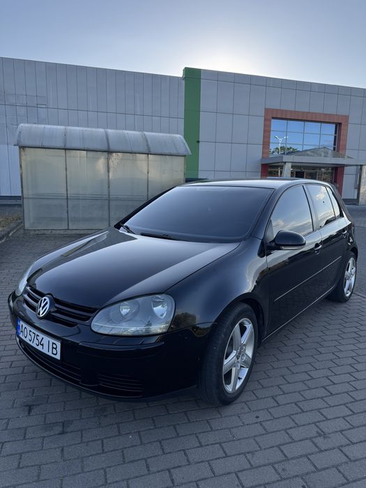 Volkswagen golf 5 (2004р)