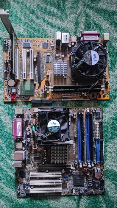 Материнська плата Asus процесор кулер Intel Pentium озу 2Гб.