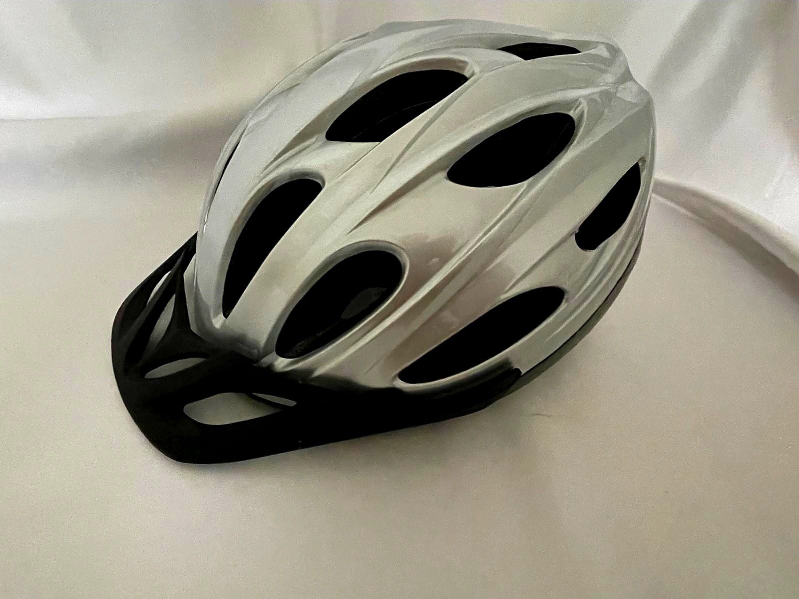 Kask rowerowy stan bardzo dobry Okazja !