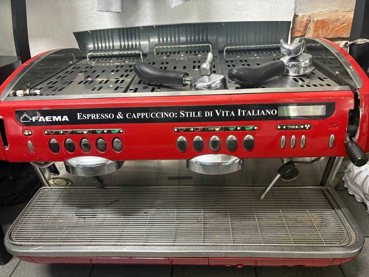 Ekspres do kawy Faema, E92. Do renowacji lub na części!
