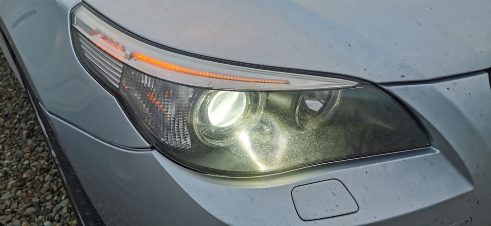 Lampy Reflektory E60 E61 xenon skrętny Dynamic