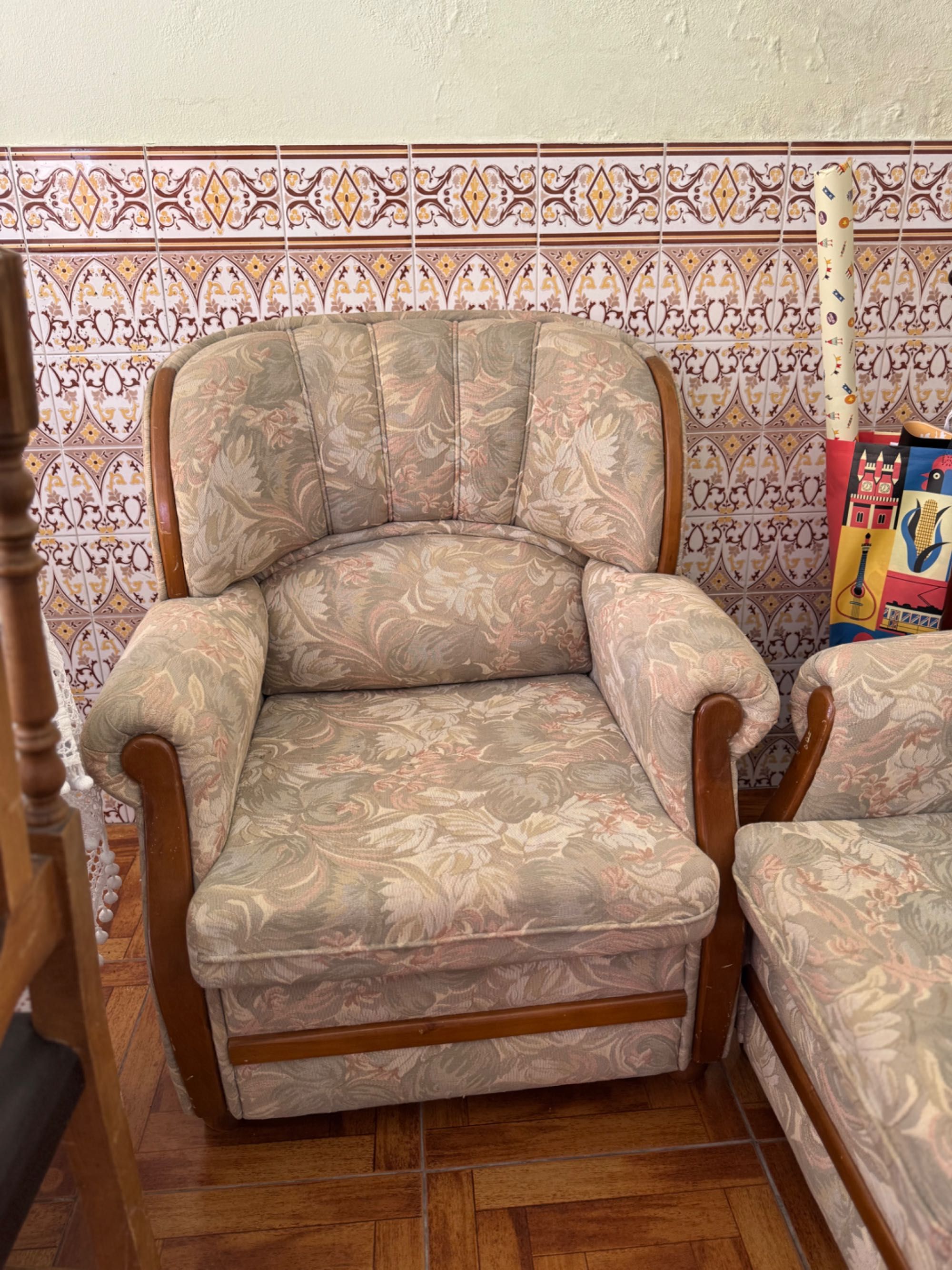 2 sofás de sala.