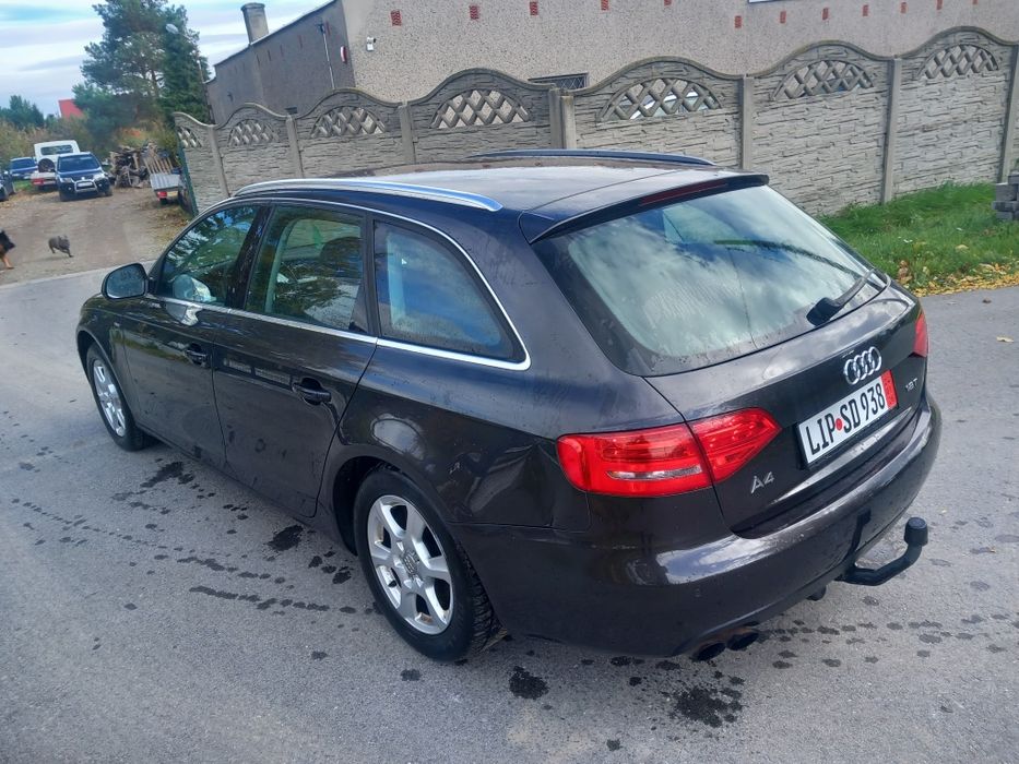 Audi A4 b8 Avant S-line 1.8TFSI 160PS 6b Ledy Bixenon Klimatronik Alu