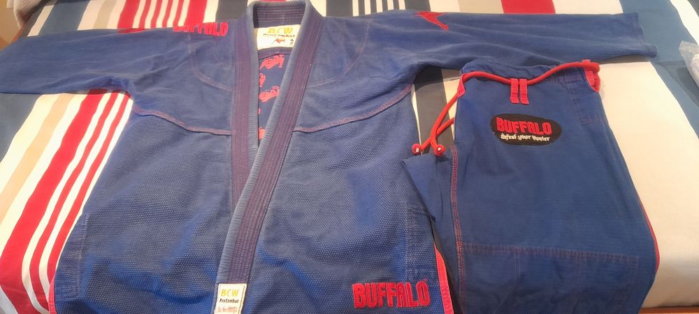 Kimono Jiu-Jitsu A2