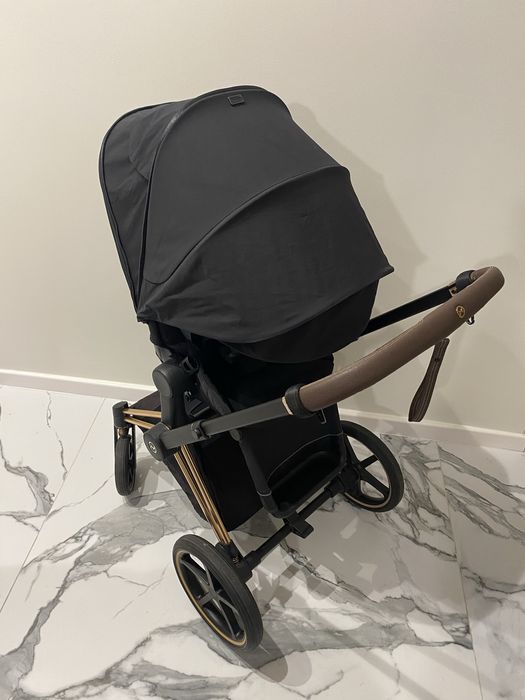 Wózek cybex priam 2.0 rose gold z czarną tapicerka