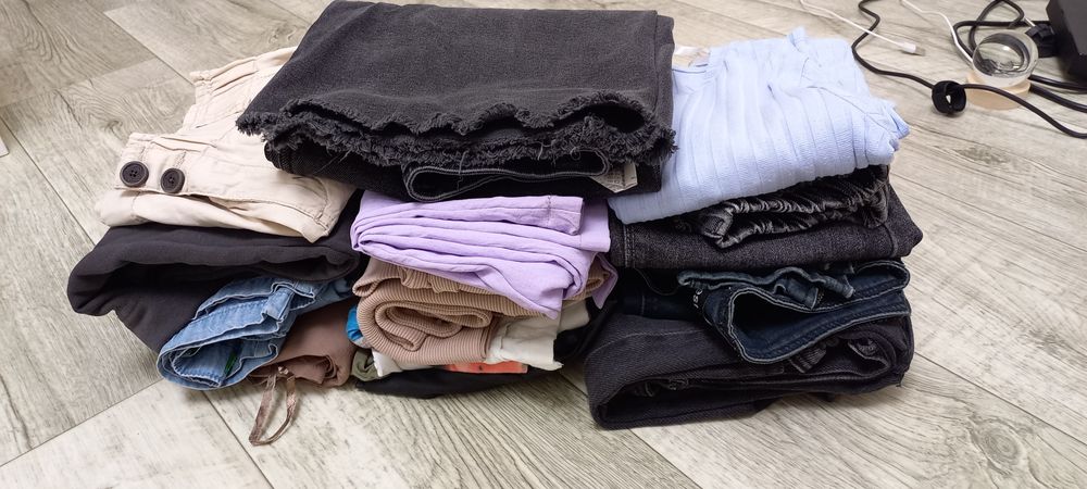 Пакет одягу на дівчинку