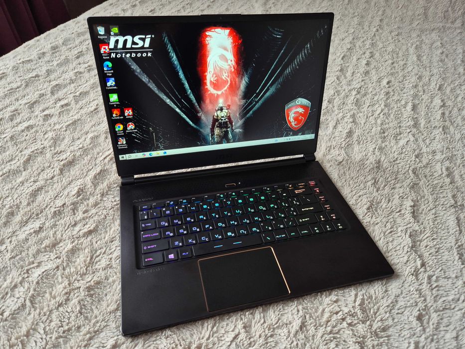 Ігровий MSI GS65 Stealth 8RE 15"IPS 144Hz i7-8750H/GTX1060/16Gb/512SSD