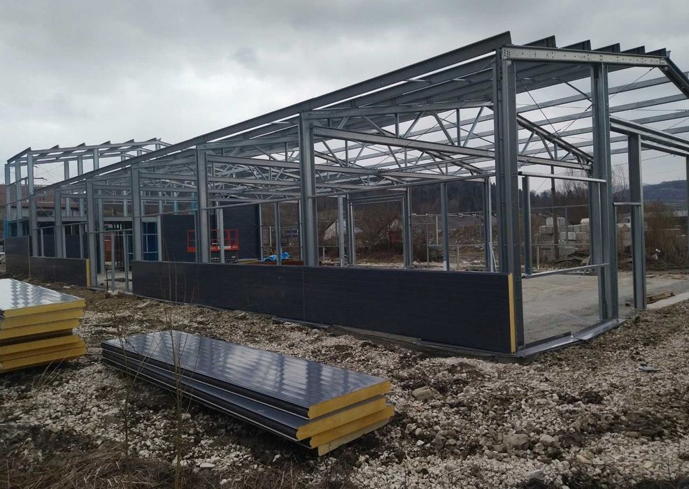 Hala Ocieplana 10x30x5m + Biuro Magazynowa Magazyn PIR Stalowa 300m2