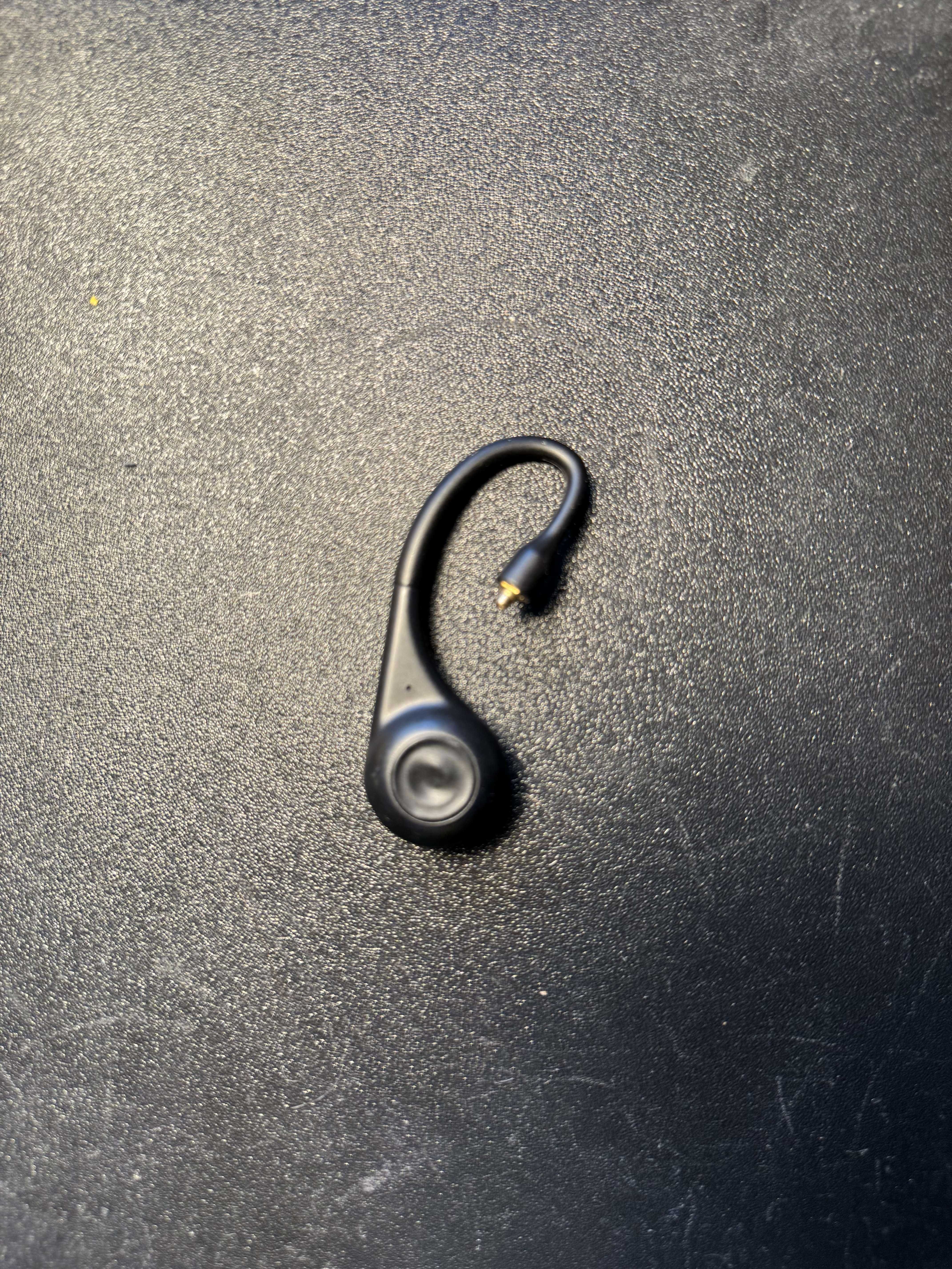 Shure RMCE-TW2 prawa słuchawka oraz case ładujący MMCX