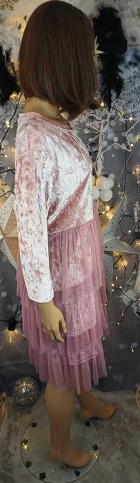 Sukienka damska z falbanami pudrowy róż, Myzem 48