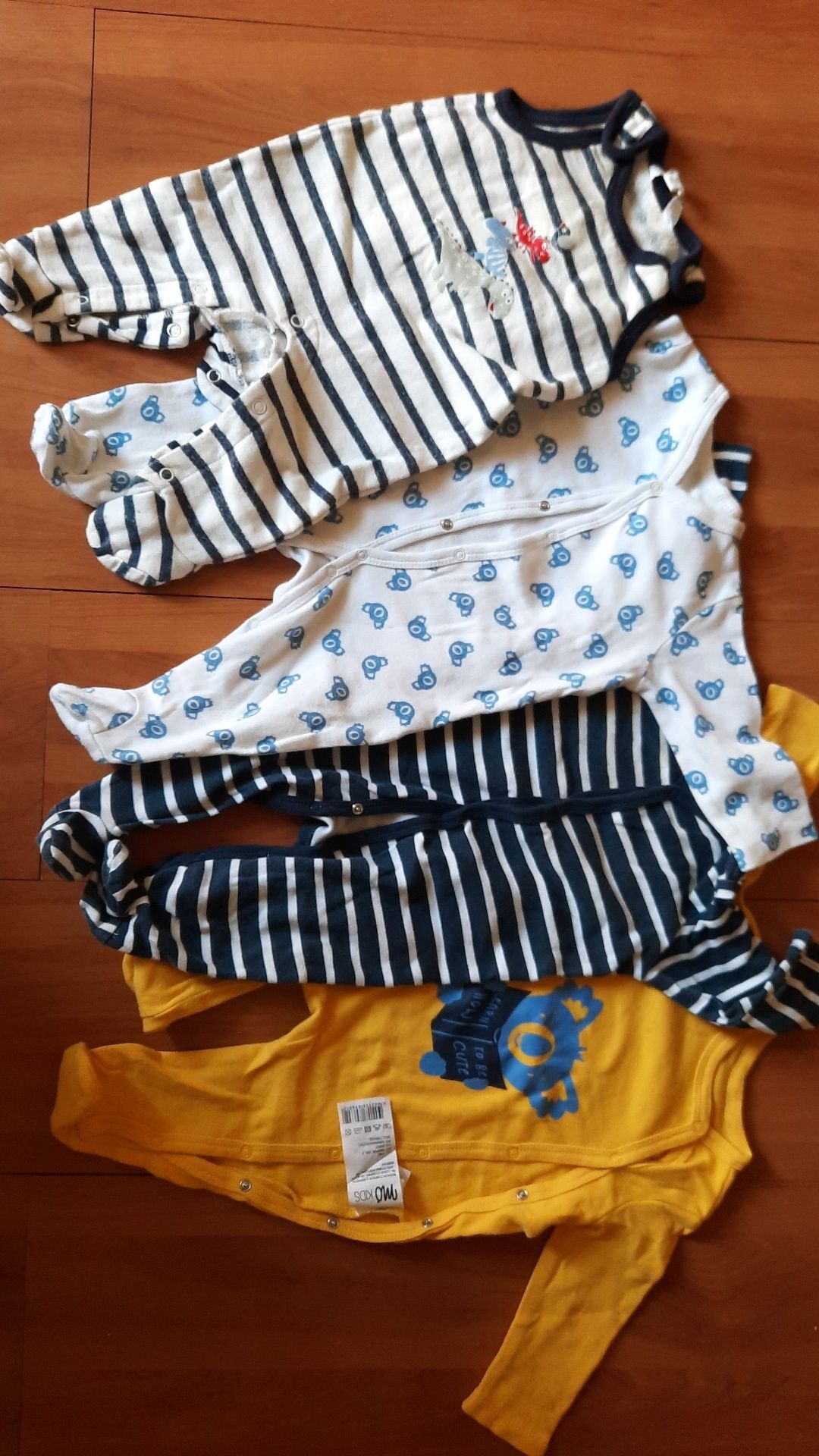 Vendo varios Babygrow