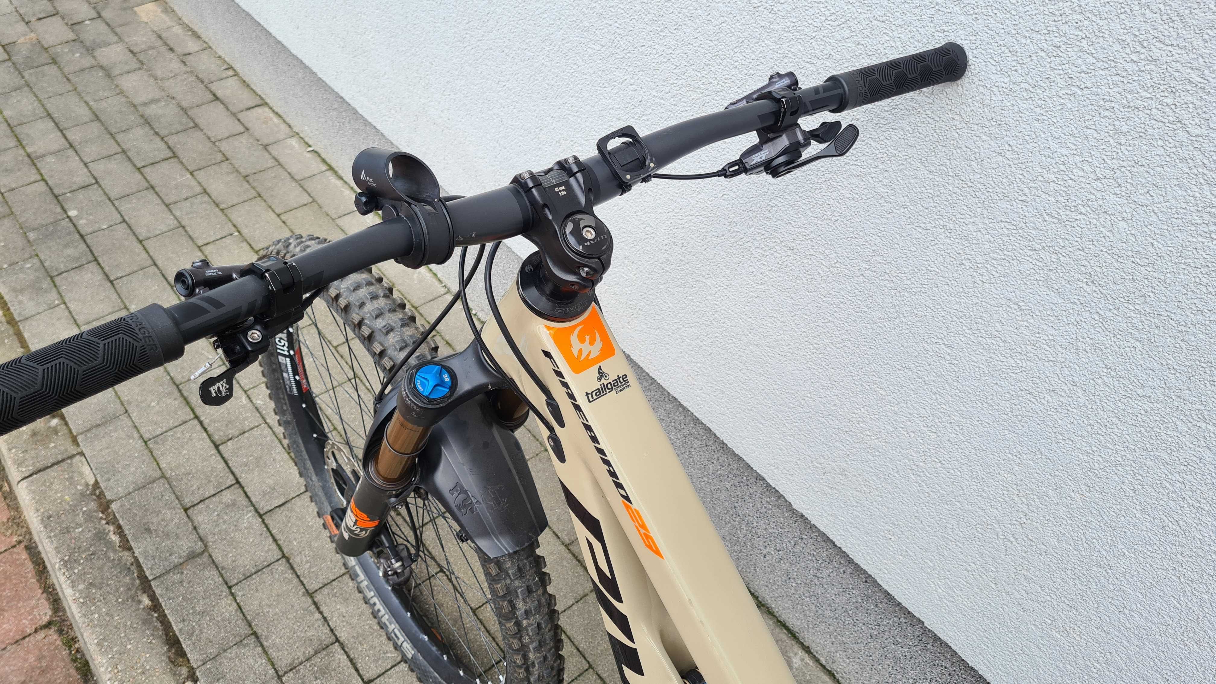 Pivot Firebird 29" M Carbon enduro