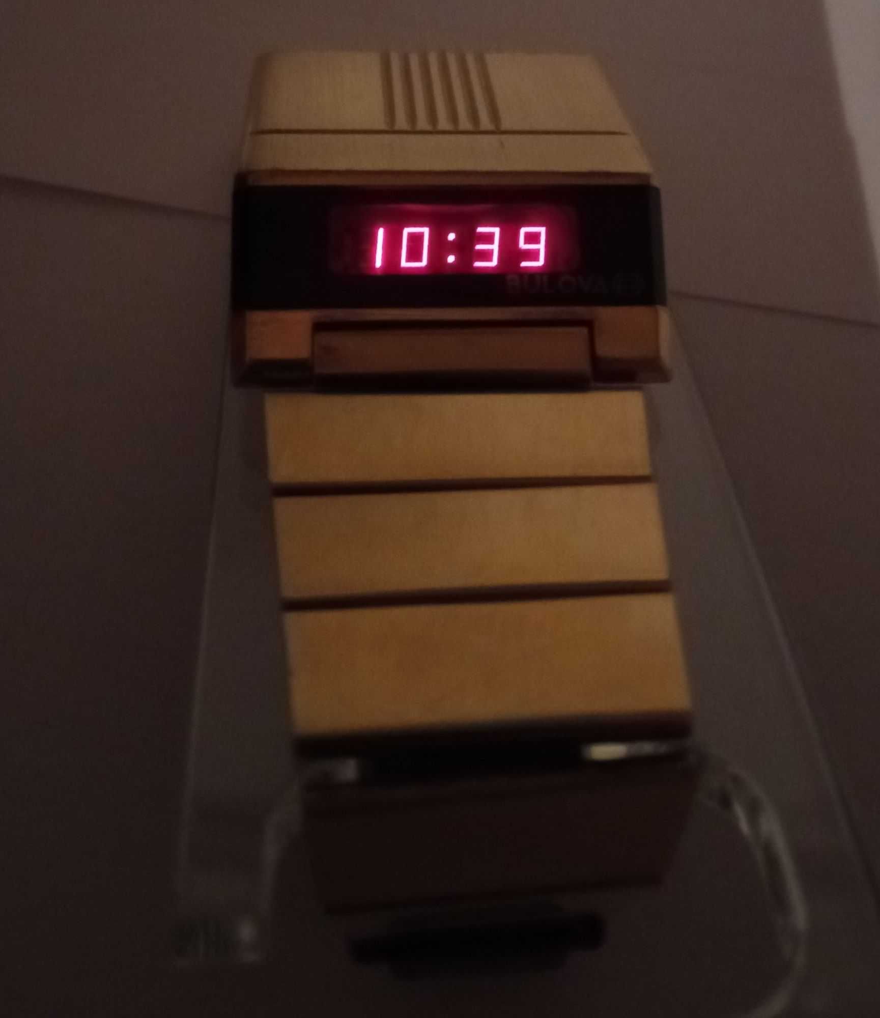 Zegarek LED marki BULOVA model Computron - vintage! NOS! Lata '70-te