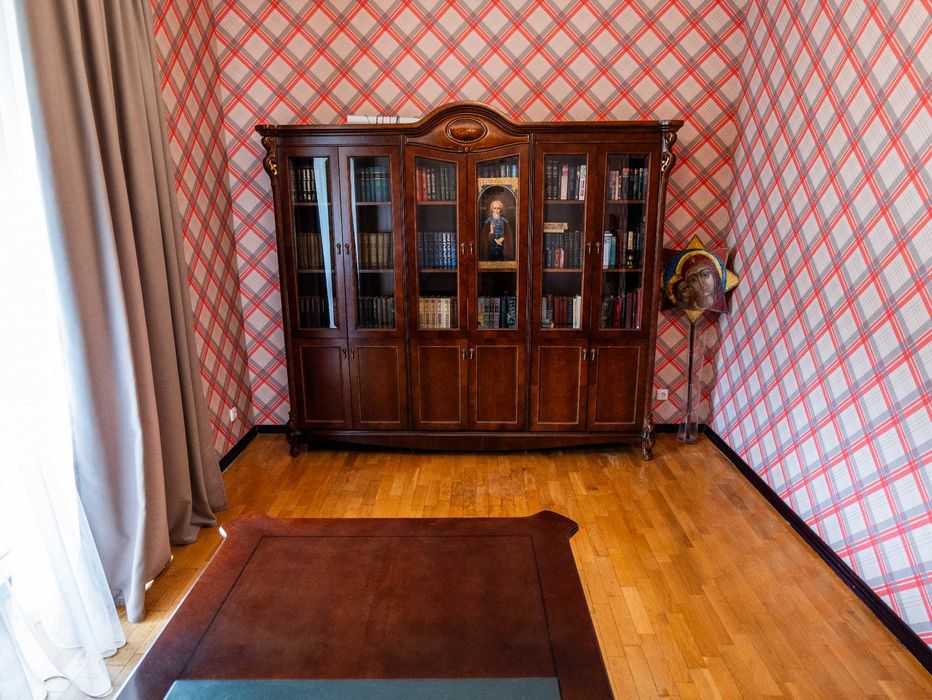 Терміново продам будинок в центрі м. Луцька! (заїзд з вул. Коперника)