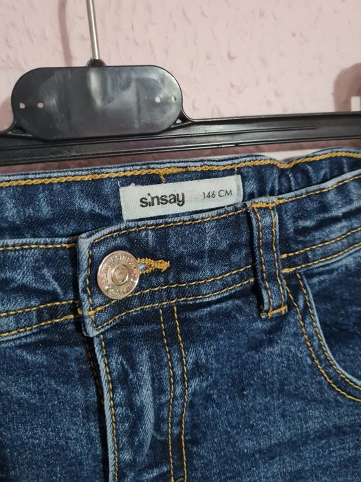 Jeansy chłopięce sinsay 146