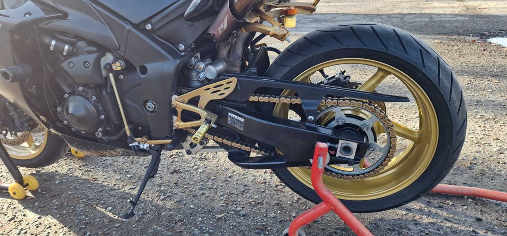 Yamaha R 1  rn22 rok 2012