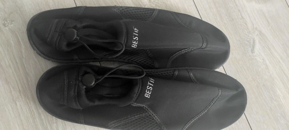 Buty do wody, na basen, kajaki
