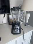 Czarny blender kielichowy Tefal szklana misa