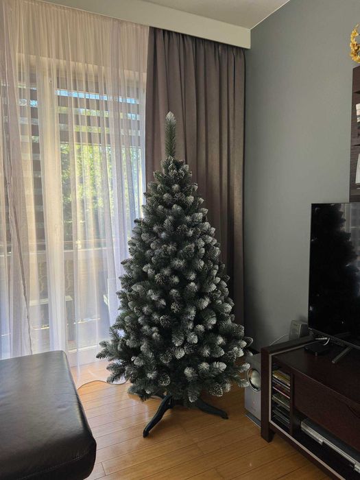 Duża Sztuczna choinka na stojaku 180 cm 1,8 m gęsta sosna ośnieżona