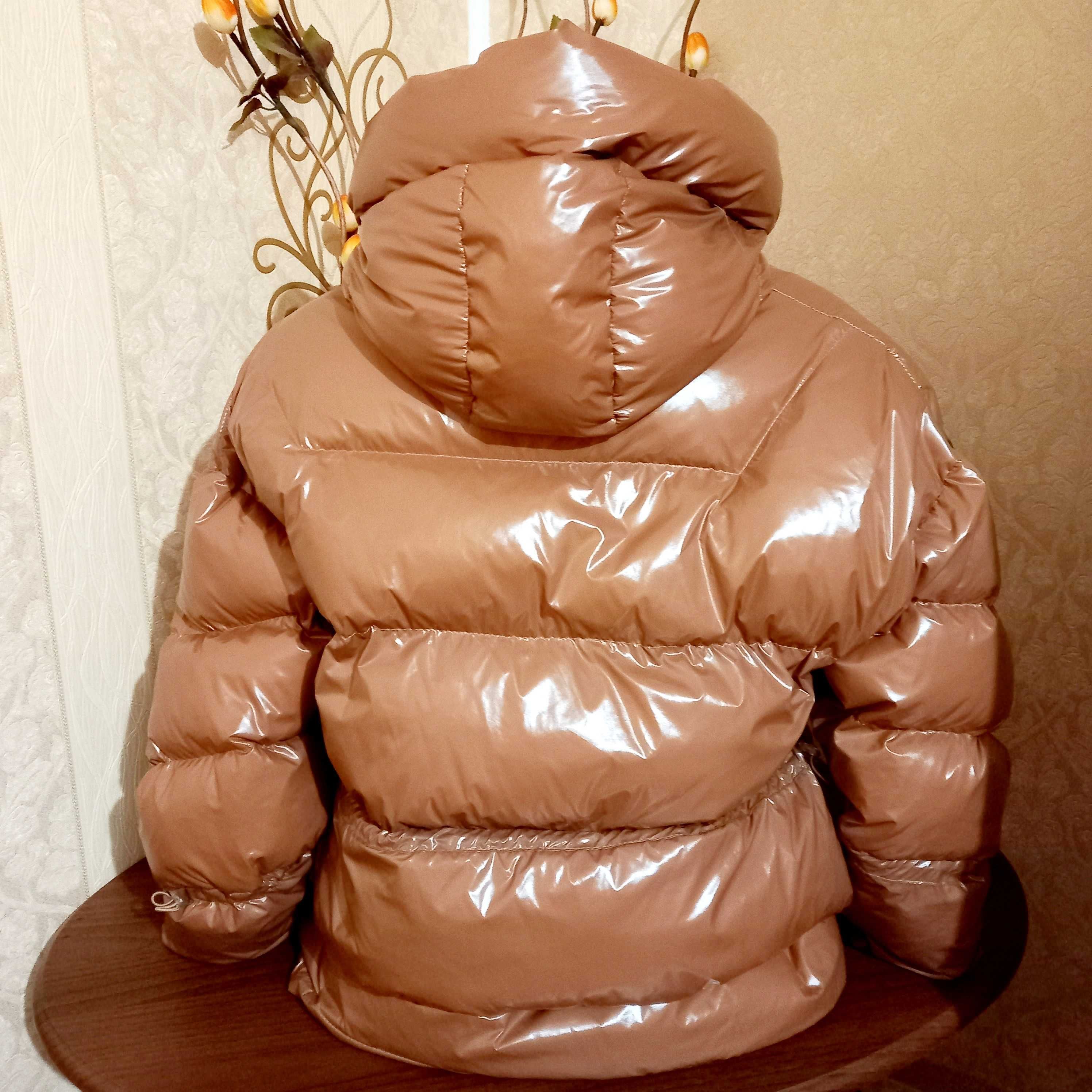 Зимова блискуча жіноча  куртка на біо пуху  р.S.44.Oversize.б.в .