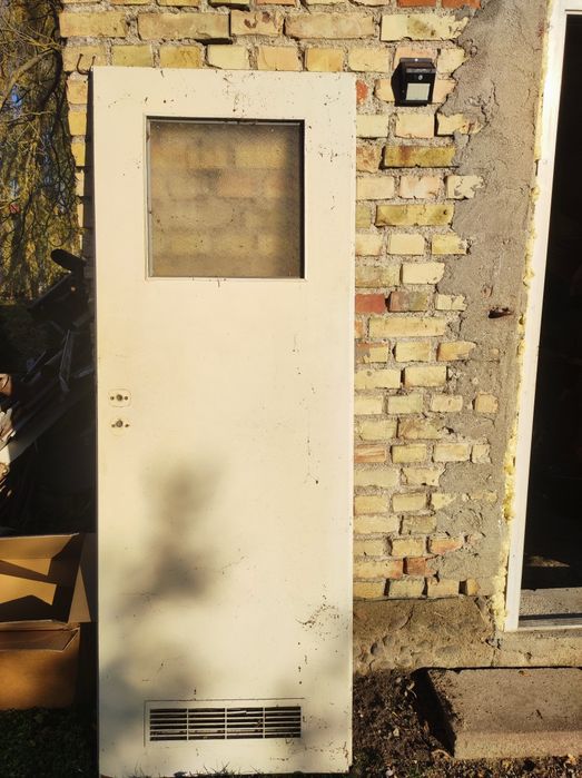 Stare drzwi 70 na budowę, na działkę