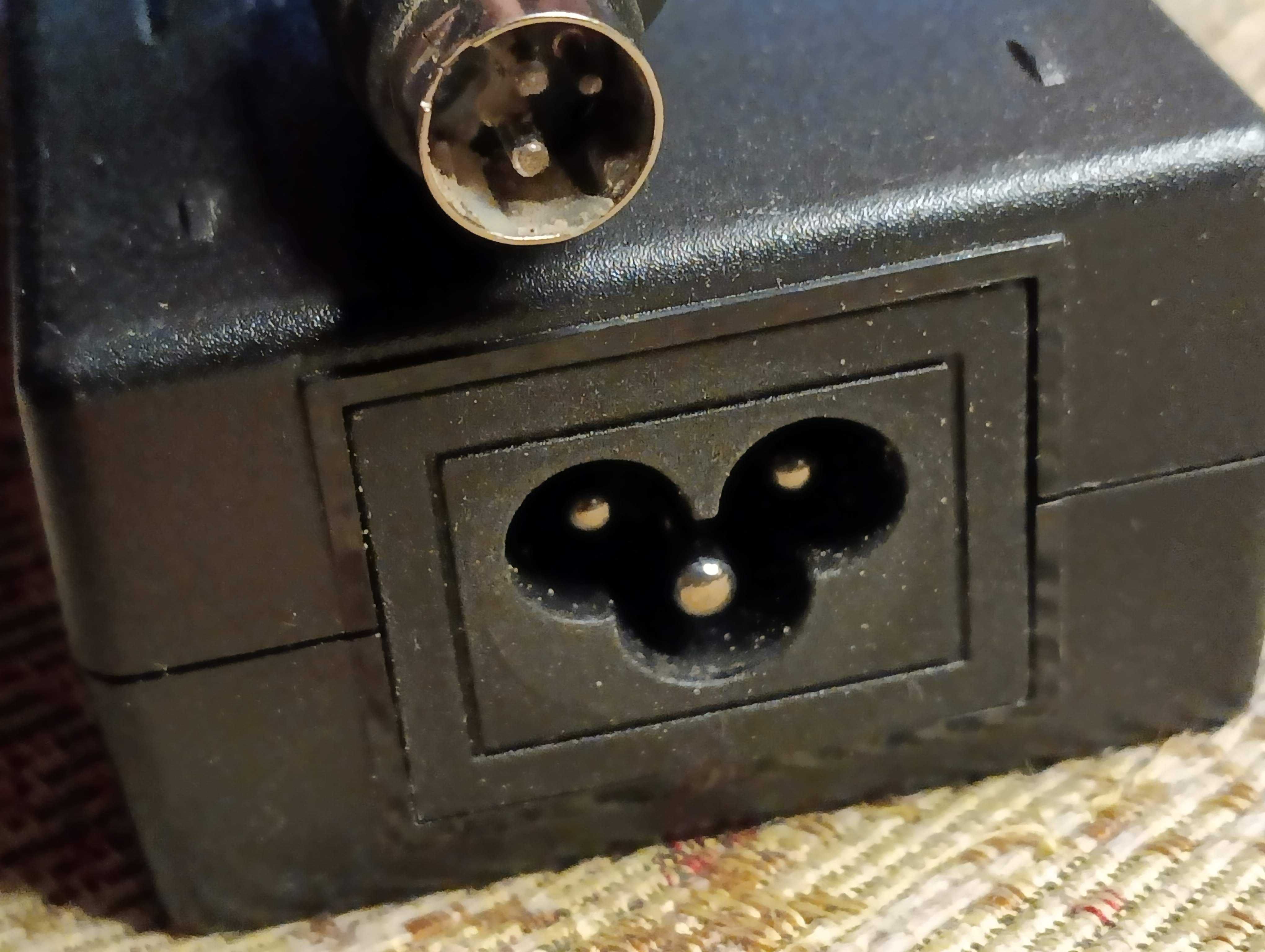Блок живлення питания 19.5V 6.15A EDAC EA11003F-195