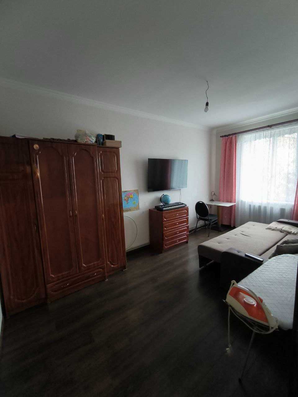 СМАКОЛИК В ЦЕНТРІ Хмельницького . 3к ,Хороший житловий стан ID: 39541