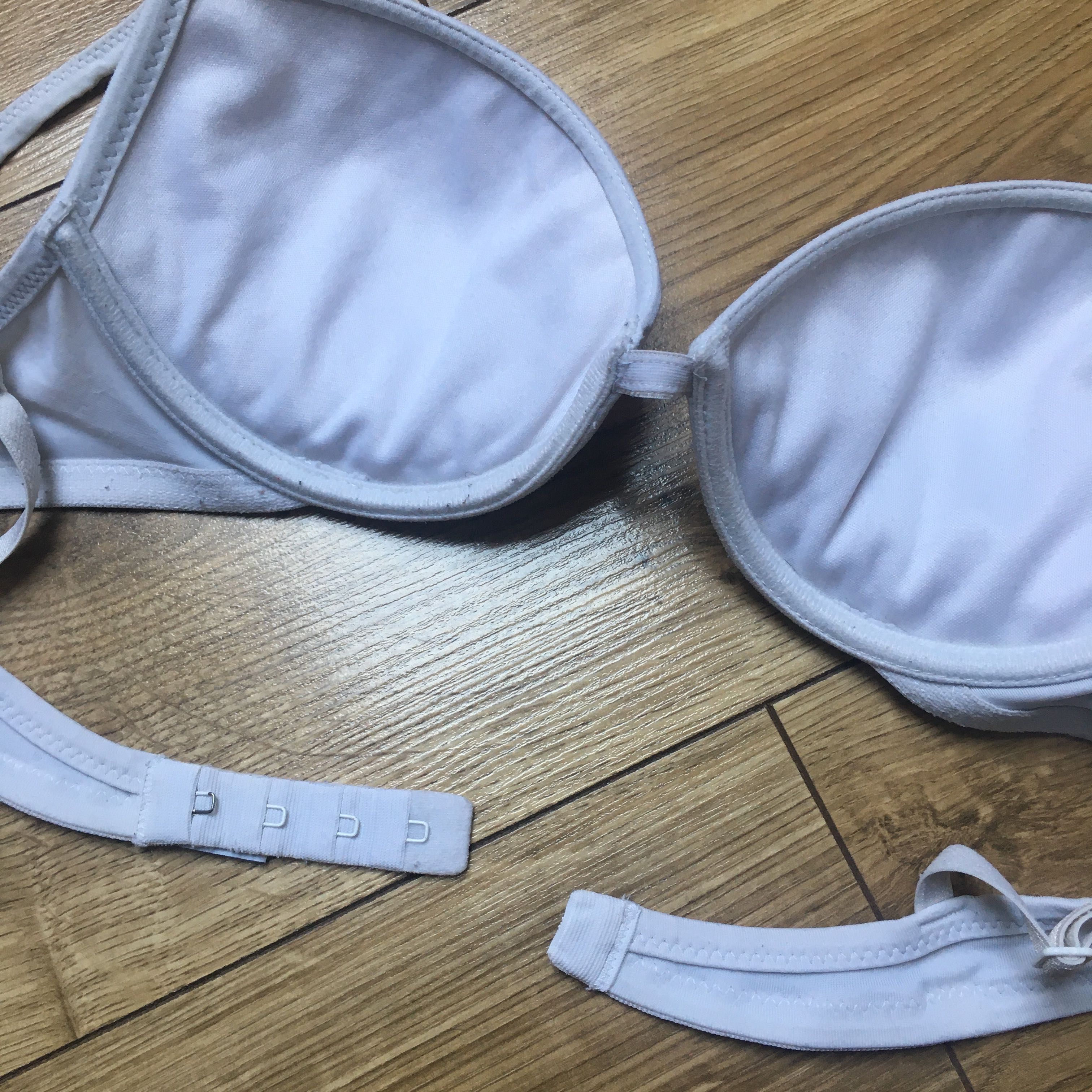 Biały biustonosz - stanik marki Intimissimi