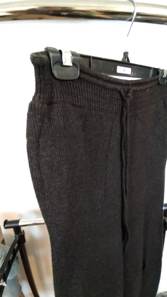 Spodnie "sweterkowe" Zara