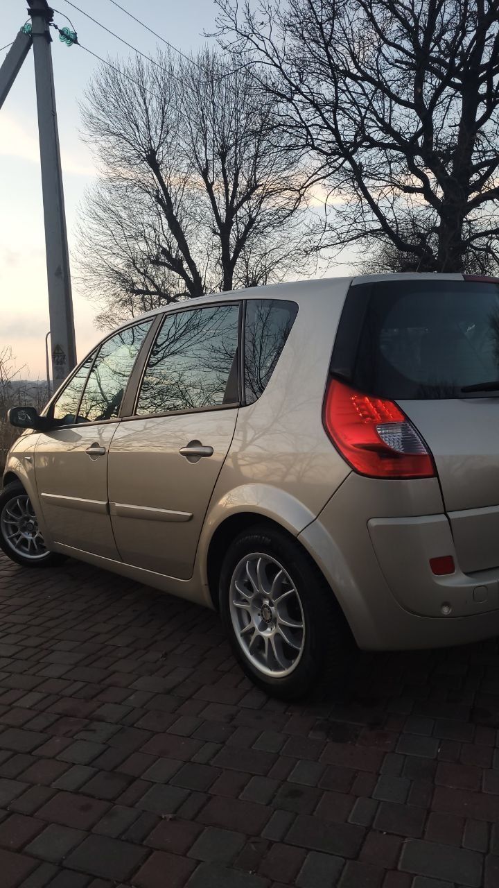 Диски Platin  з  Renault Scenic 2, Megane, Sandero, Logan R16 4/100