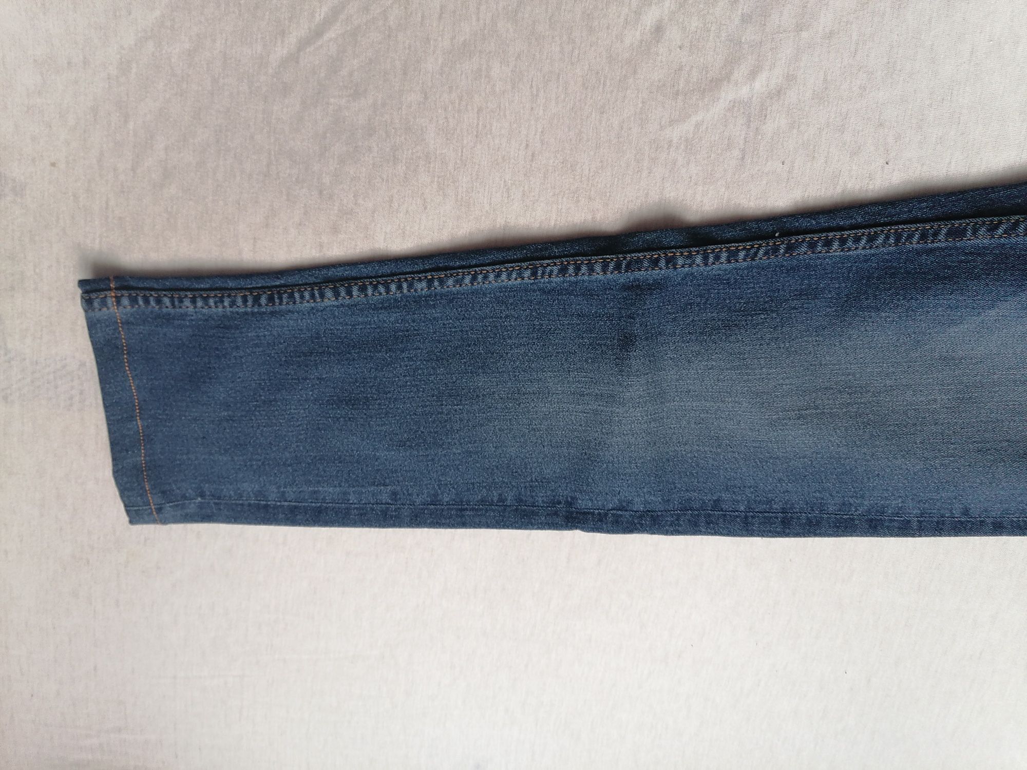 Spodnie jeans nowe