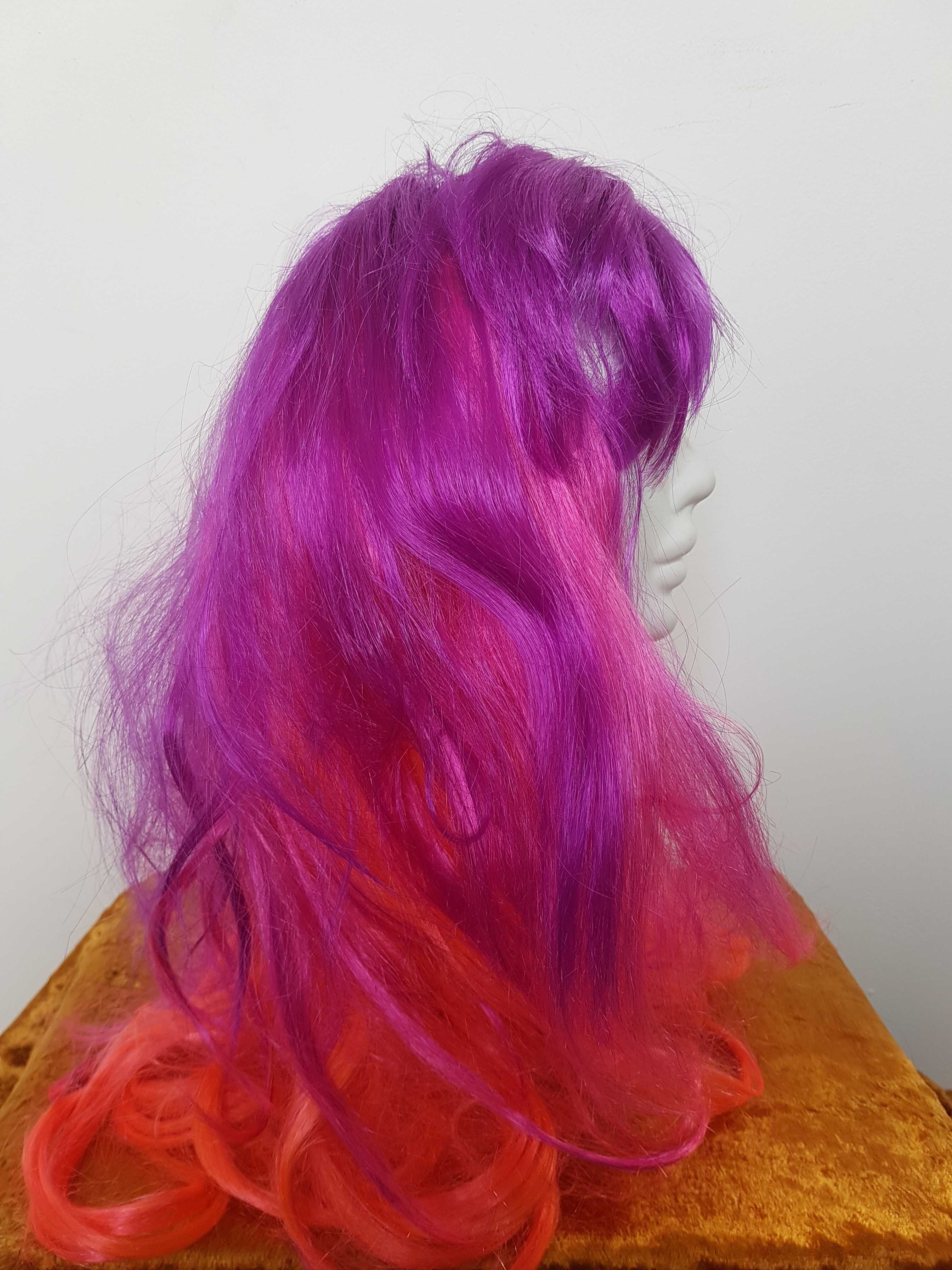 Kolorowa fioletowa peruka cospaly Arielka A2412