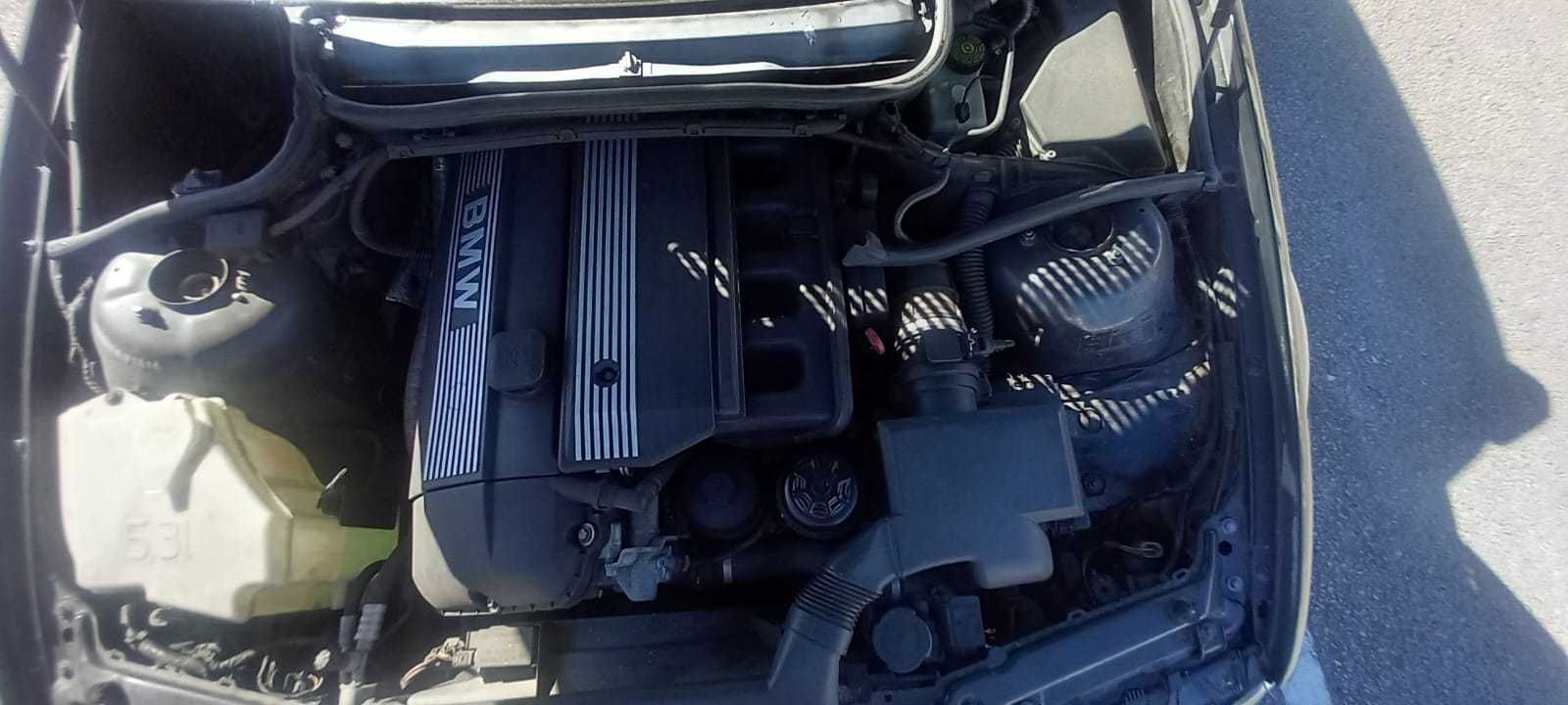 BMW 320i E46 + Material Revisão