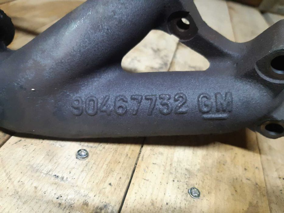 Коллектор выпускной Опель Астра 2 1.7 б.у 90467732