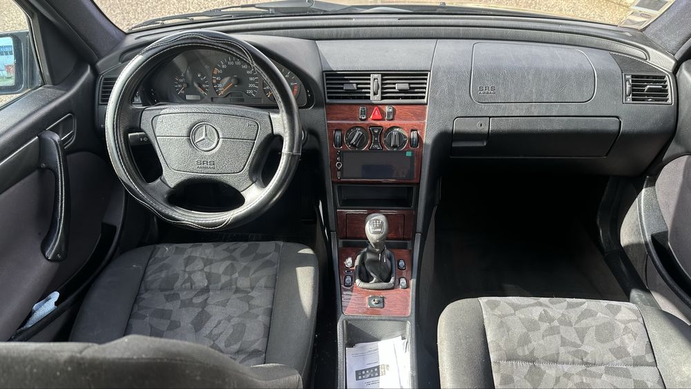 Mercedes-benz c200D station