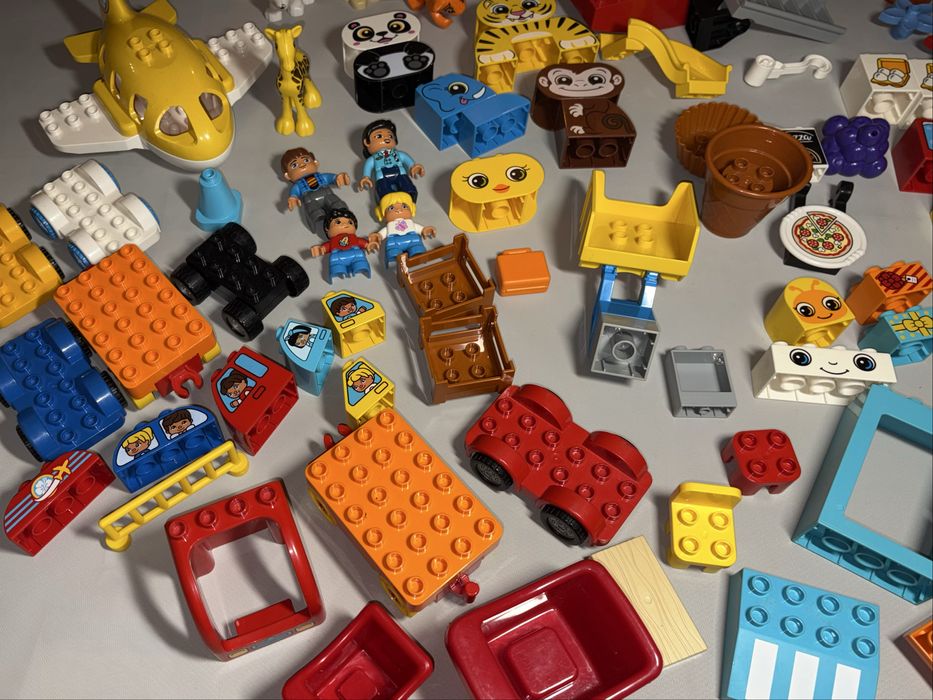 Lego Duplo, ponad 200 szt. + GRATIS Cobi 130 szt