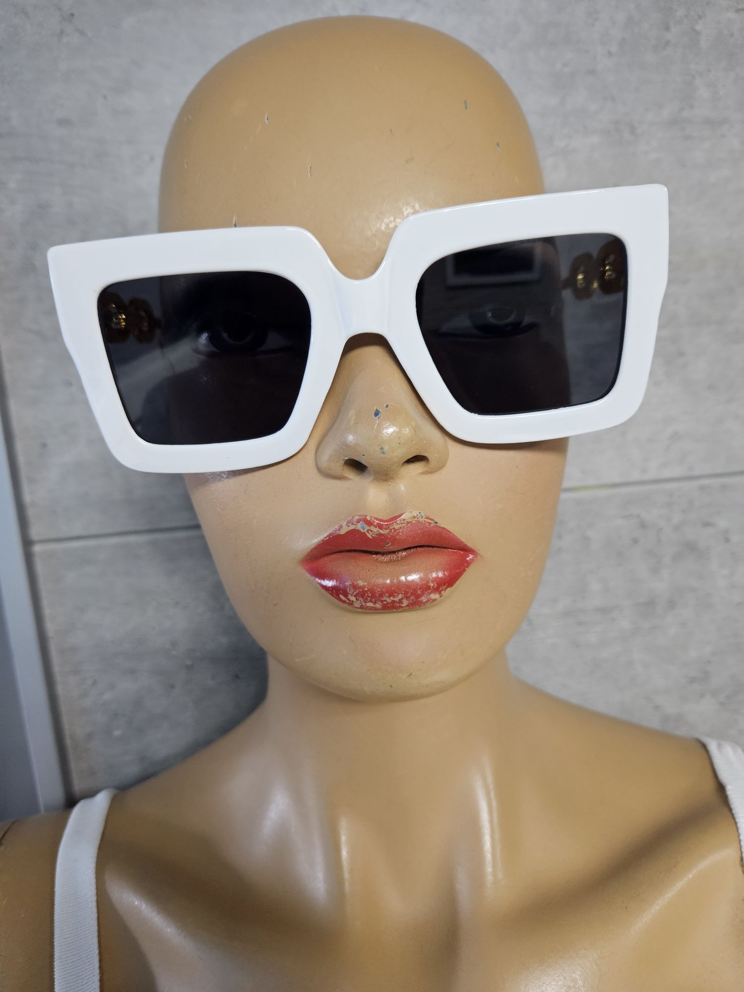 Nowe okulary przeciwsłoneczne vintage duże kwadratowe białe ramki łańc
