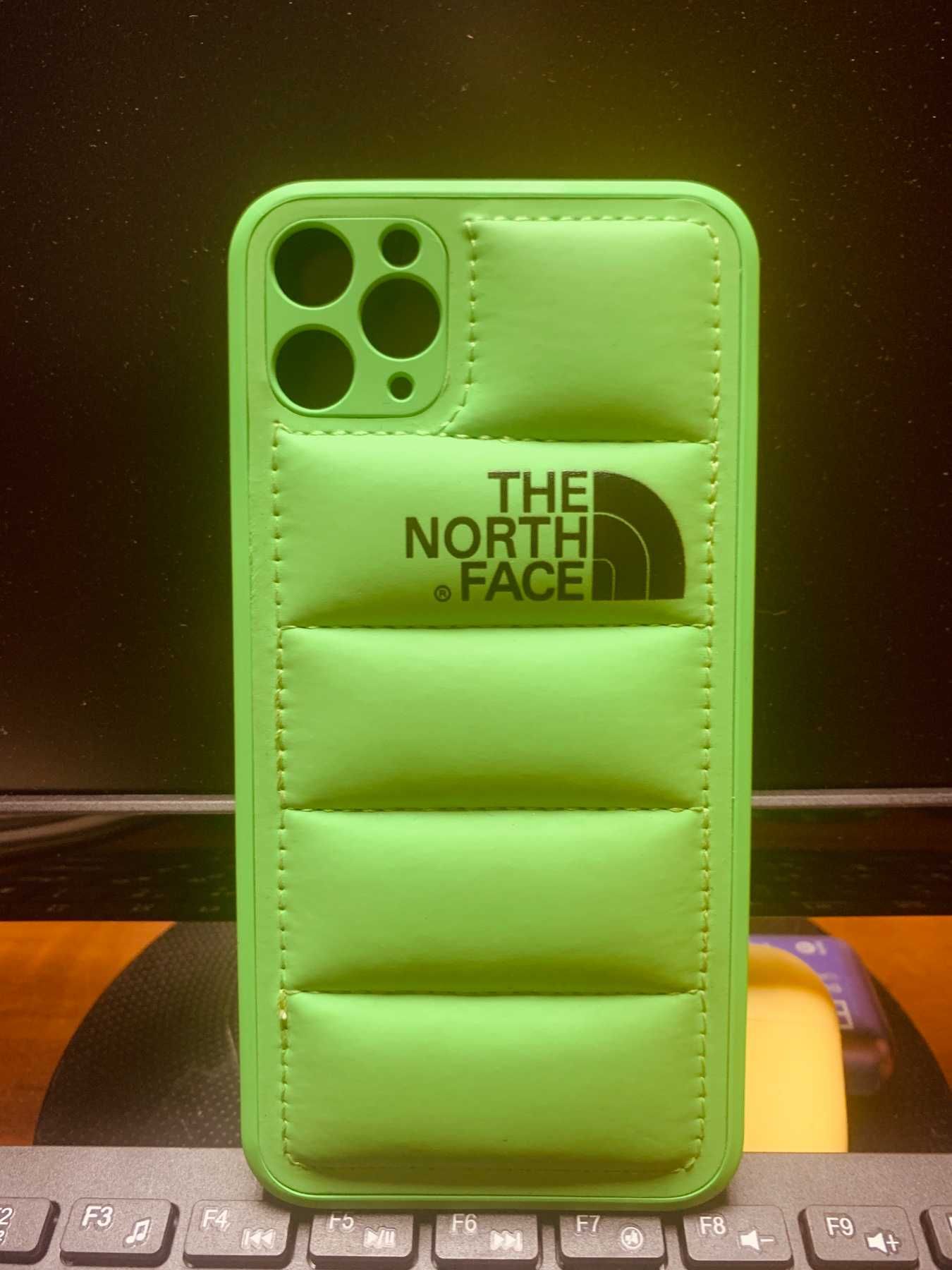 Чехол для  Iphone 11 Pro Max The North Face Светоотражающий.