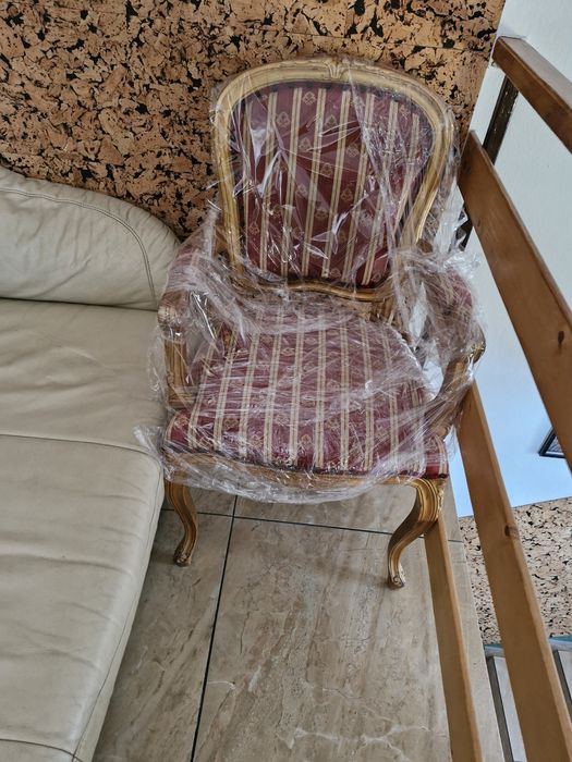 Fotel krzesło tapicerowane