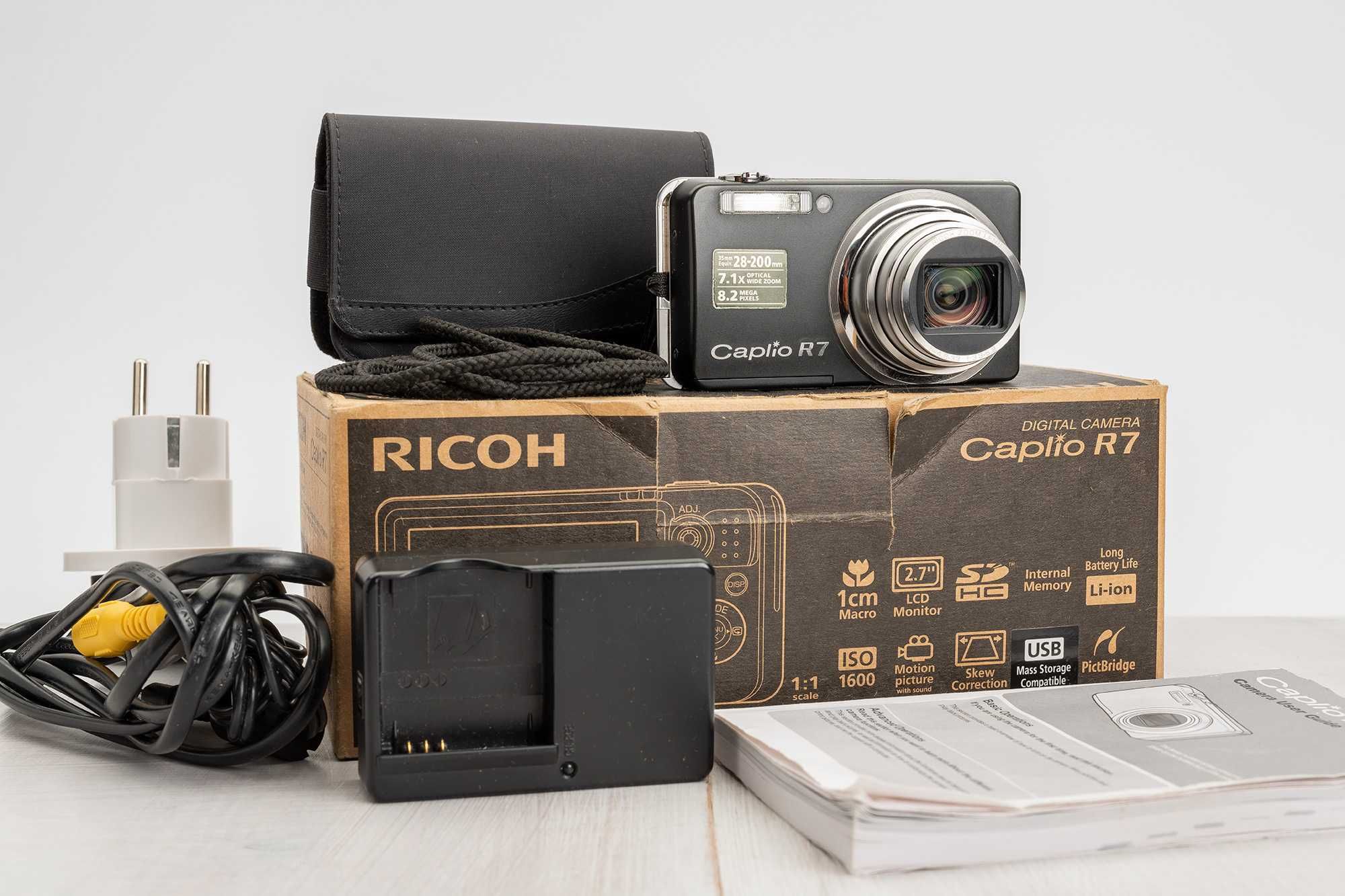 Aparat RICOH Caplio R7, akcesoria, pudełko, instrukcja. Makro od 1 cm!