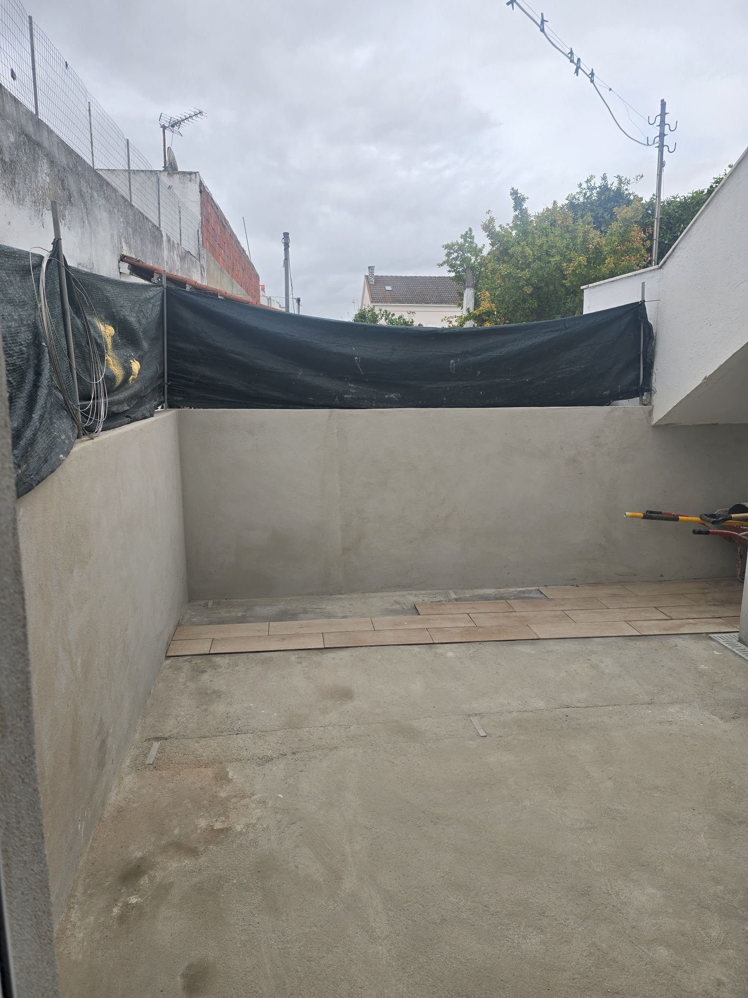 Apartamento T2 c/ Quintal tudo Novo