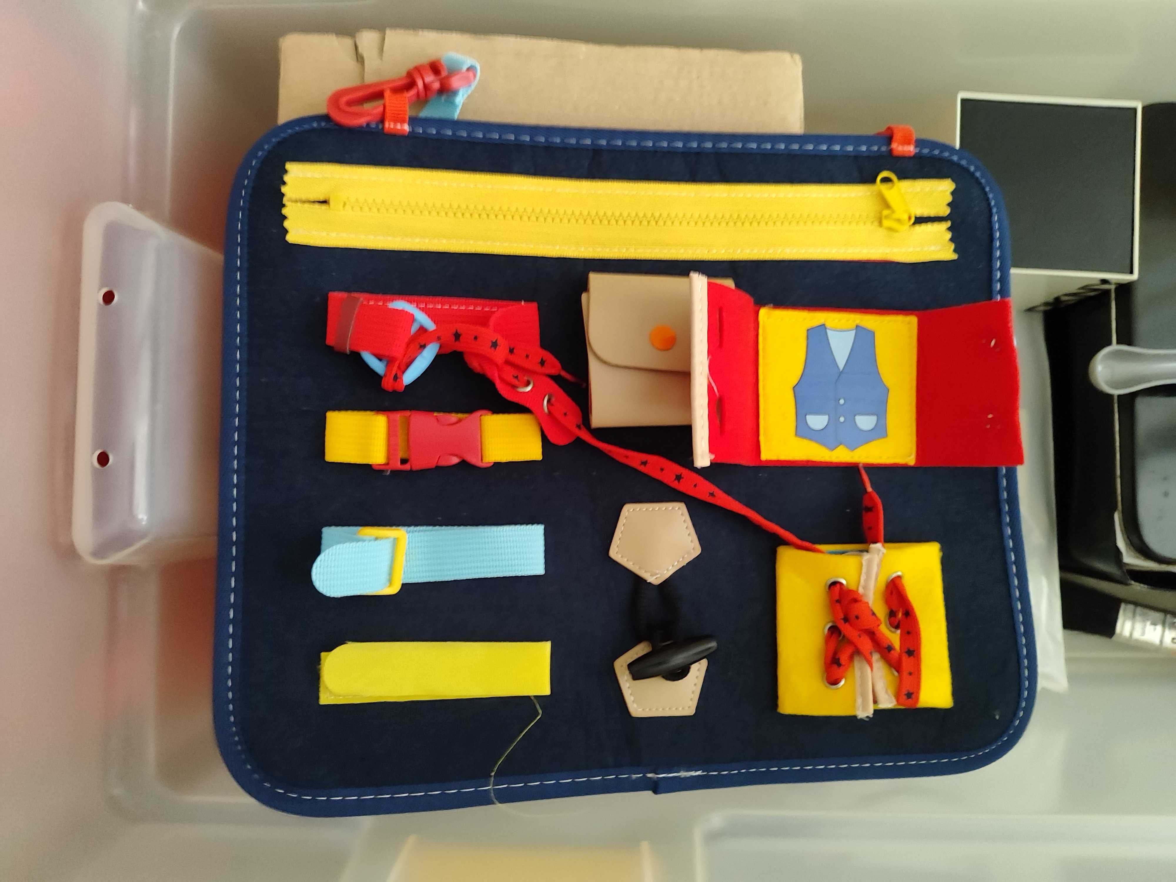 Conjunto de fechos para aprendizagem do BEBÉ - tipo Montessori